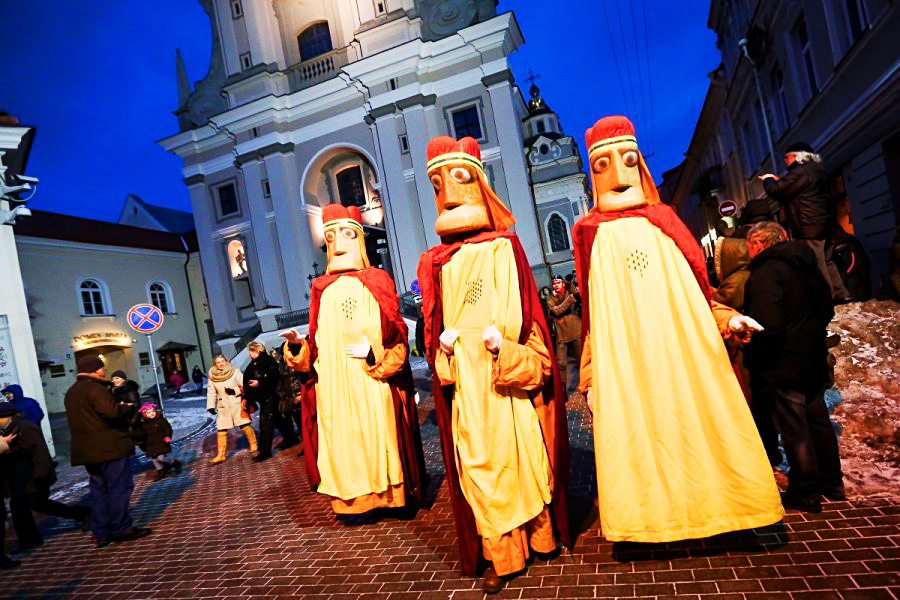 Король парада. Праздник трех королей (Богоявление) в Германии. Шествие трех королей Вильнюс. Праздник трех королей в Словакии. День трех волхвов в Германии.