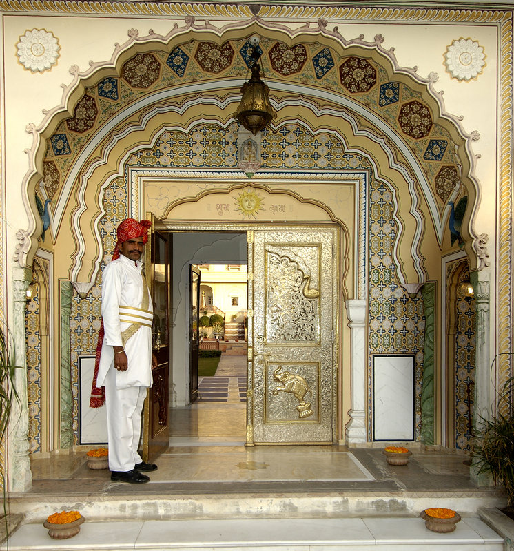 Shahi Mahal в The Raj Palace