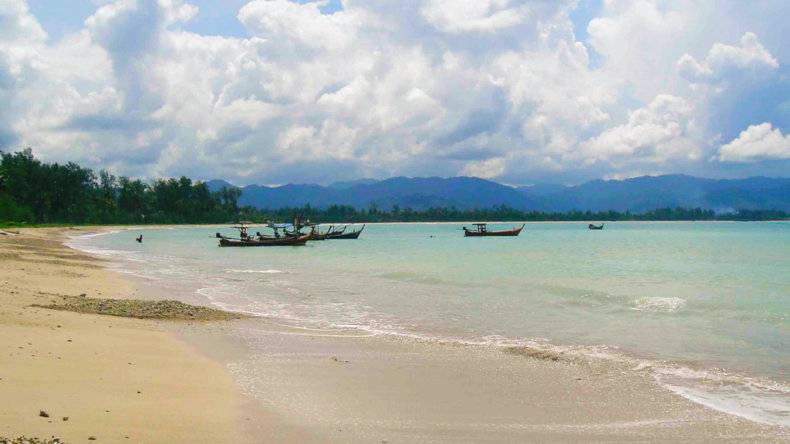 Пляж Пакаранг (Pakarang Beach) в Као Лак