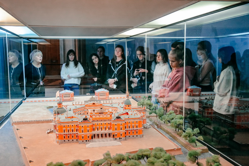 8400 юных россиян открыли для себя культурное наследие Петербурга благодаря нацпроекту «Семья» 9